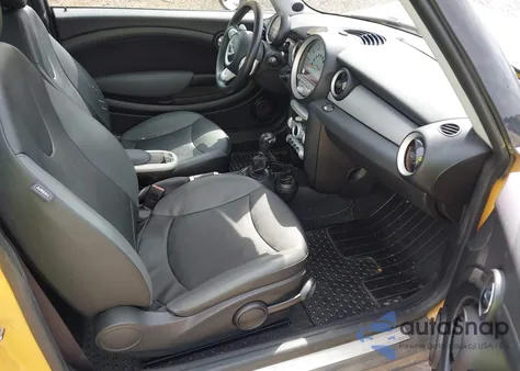 2008 Mini Cooper z USA, uszkodzony, nr VIN WMWMF33588TT62528